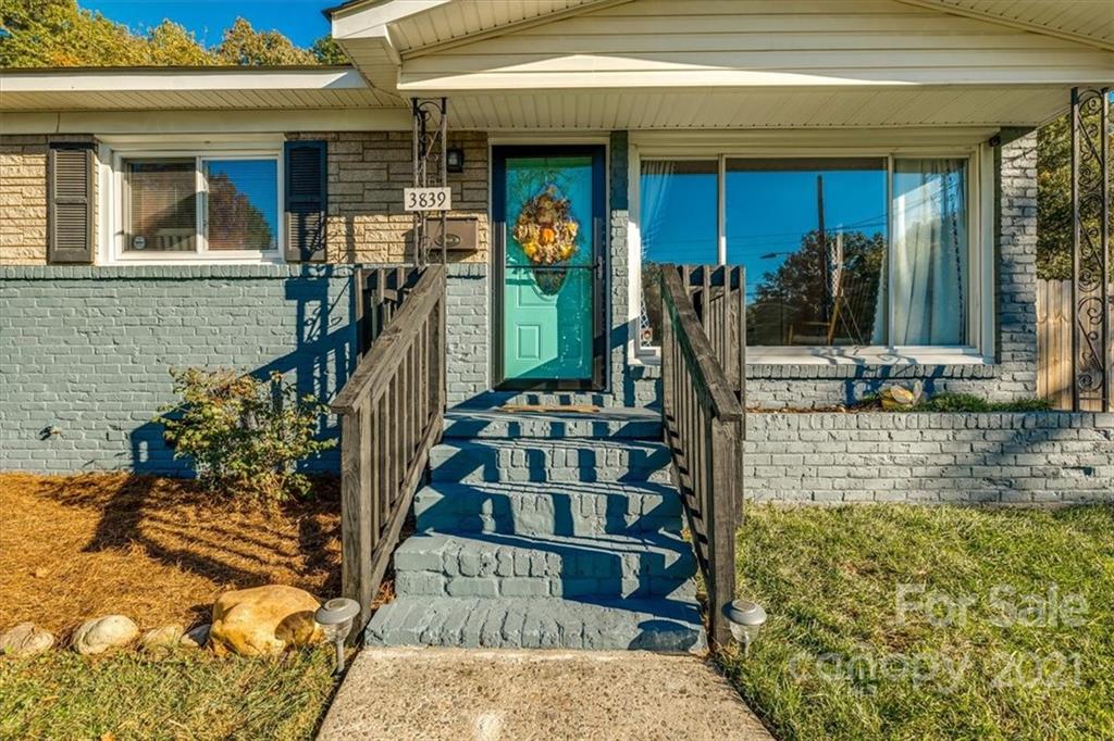 3839 Blandwood Drive Charlotte NC 28217