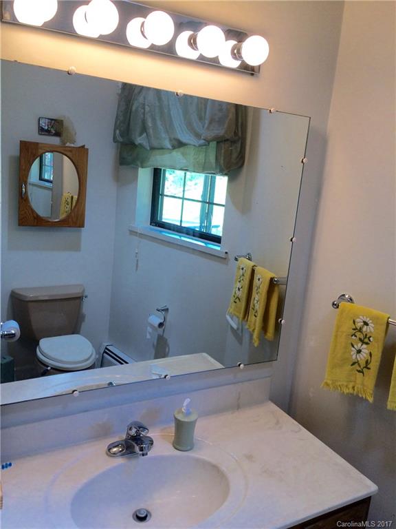 11 East Street Weaverville NC 28787