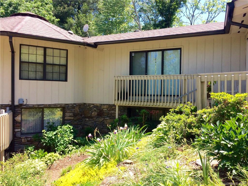 11 East Street Weaverville NC 28787