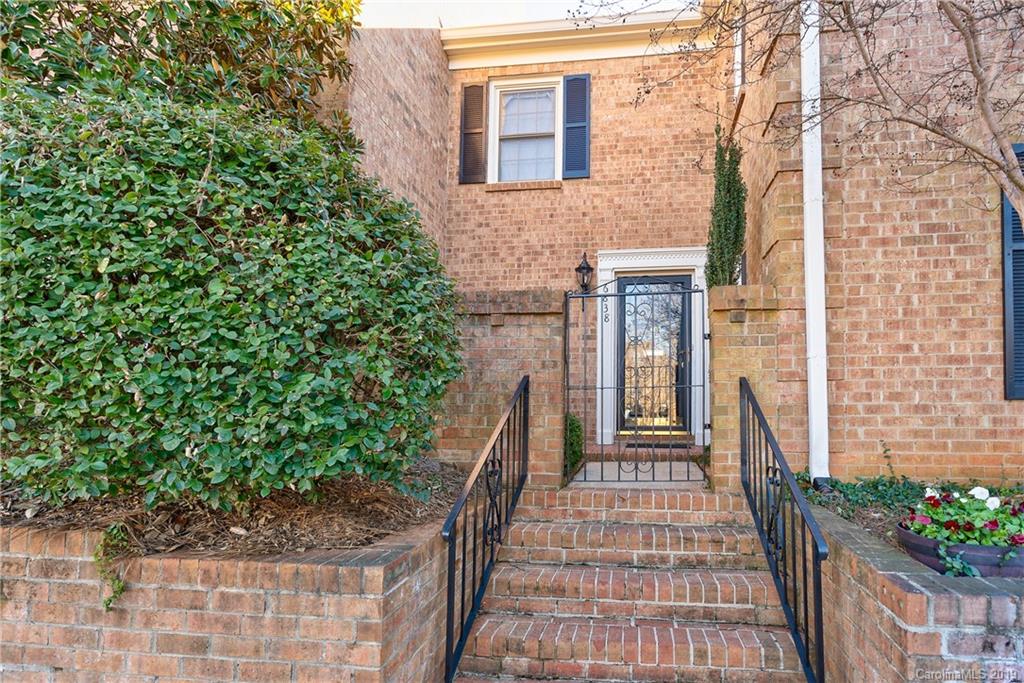 6838 Constitution Lane Charlotte NC 28210
