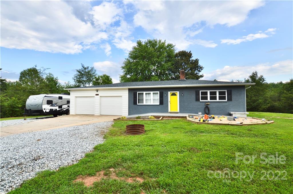 1661 Dry Ponds Road Granite Falls NC 28630