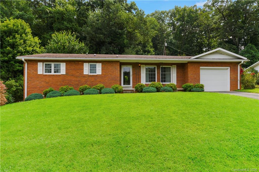 143 Auburn Park Drive Waynesville NC 28786