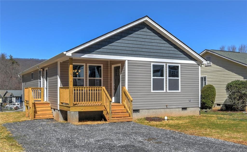 15 Half Moon Drive Swannanoa NC 28778