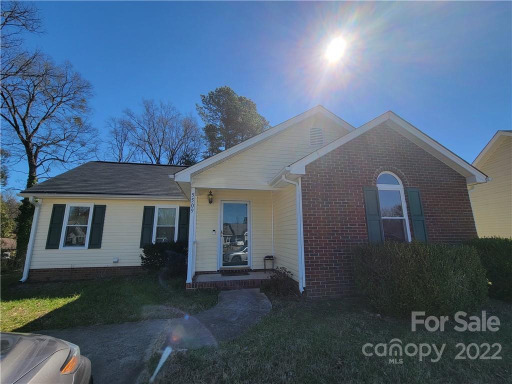 5509 John Mcgraw Lane Charlotte NC 28214