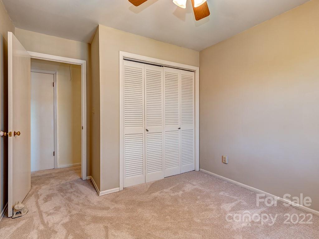 8059 Regent Park Lane Charlotte NC 28210
