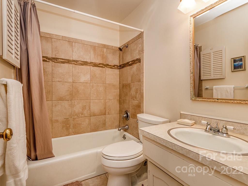 8059 Regent Park Lane Charlotte NC 28210