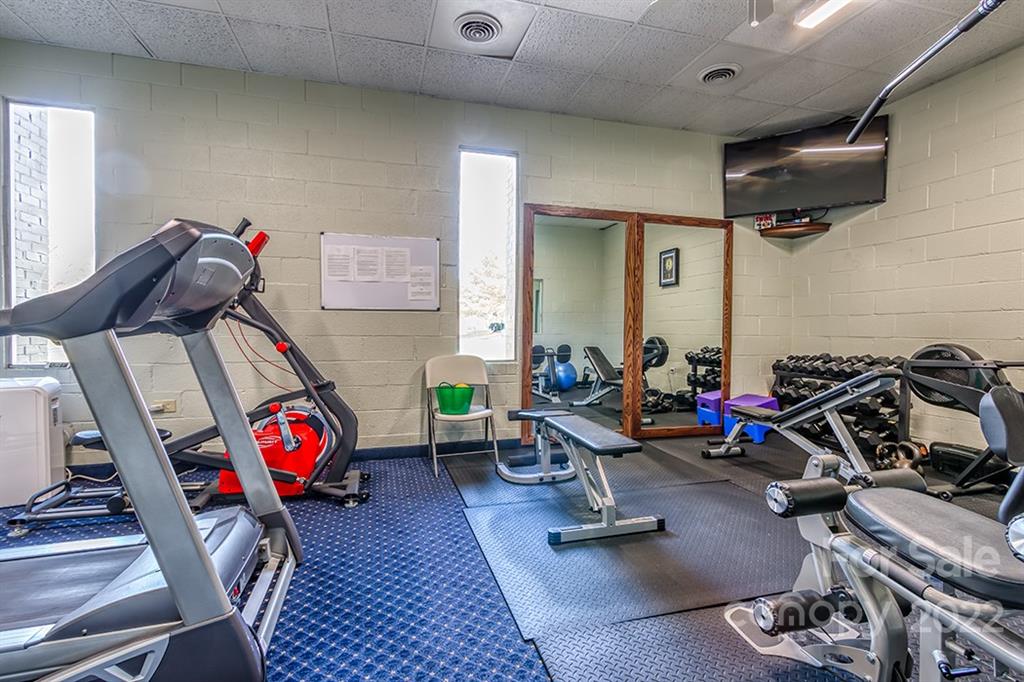 8059 Regent Park Lane Charlotte NC 28210
