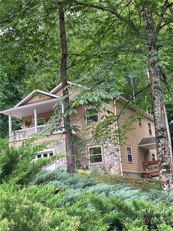 100 Loafer Lane Waynesville NC 28785