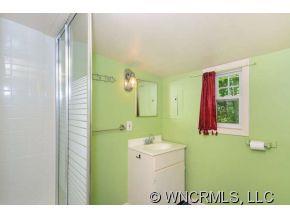 102 Hayes Cove Road Leicester NC 28748