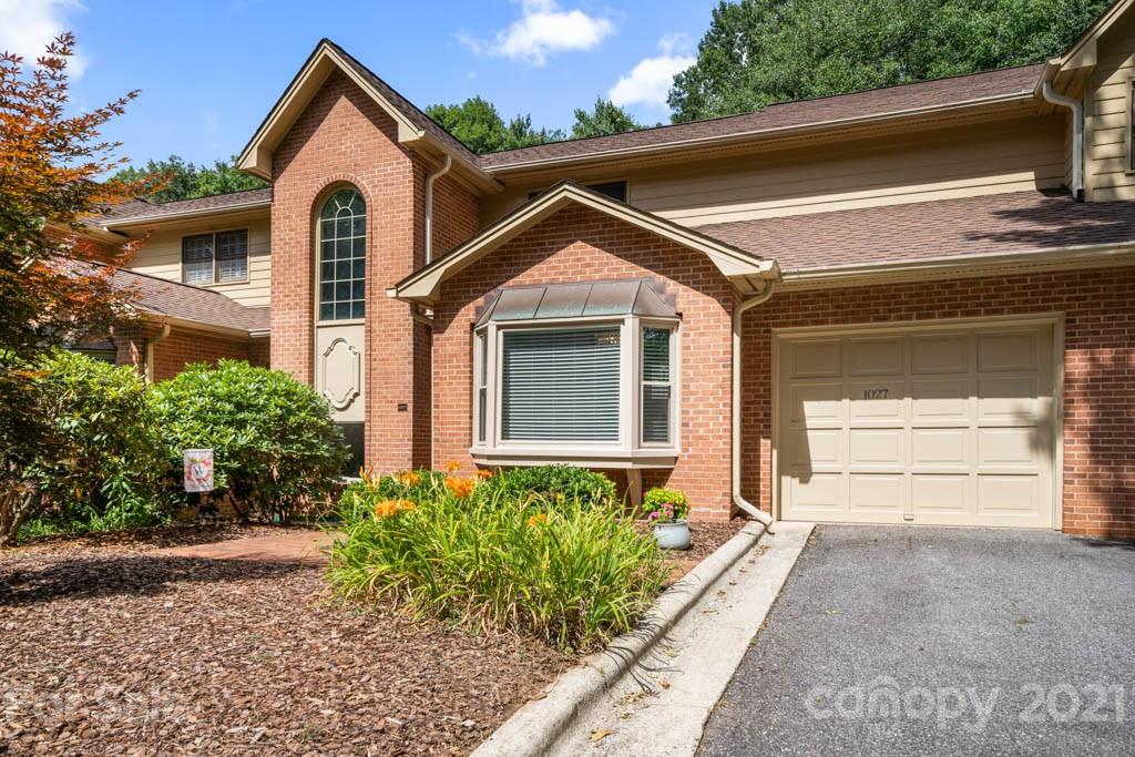 1027 1st Street NE Hickory NC 28601