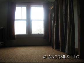 33 S Bear Creek Road Asheville NC 28806
