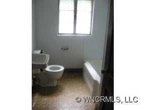 33 S Bear Creek Road Asheville NC 28806
