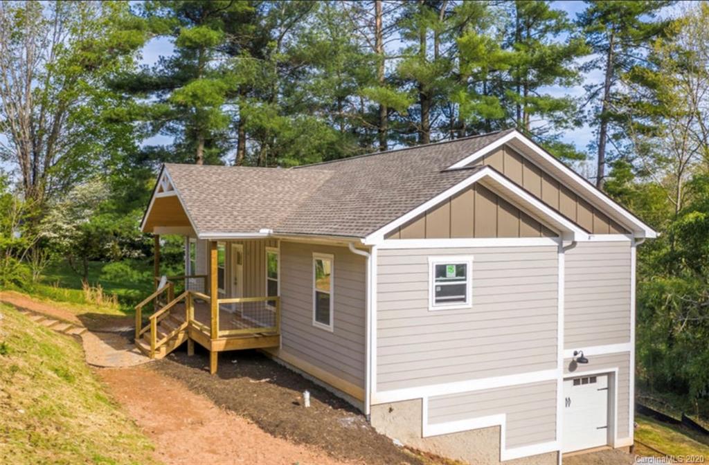 18 Floyd Miller Road Candler NC 28715