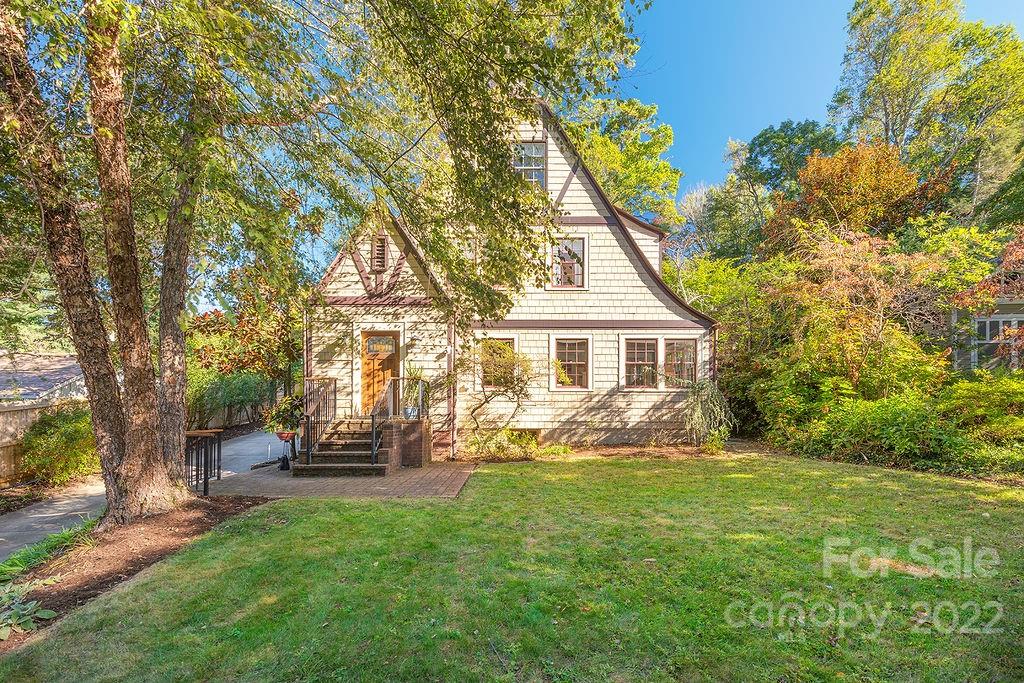30 Warwick Road Asheville NC 28803