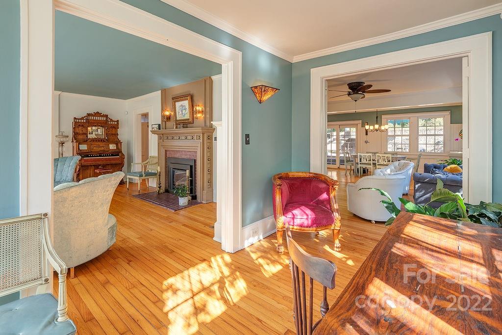 30 Warwick Road Asheville NC 28803