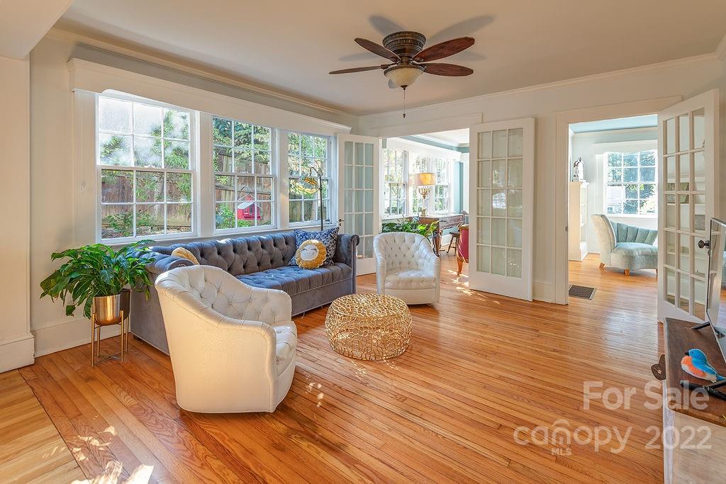 30 Warwick Road Asheville NC 28803