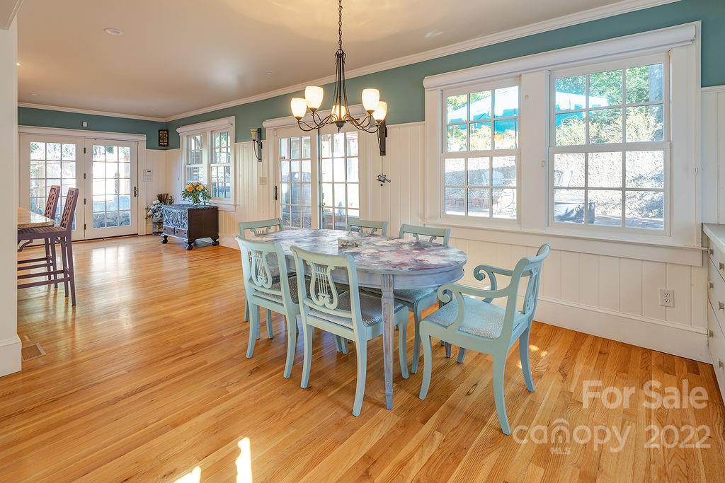 30 Warwick Road Asheville NC 28803