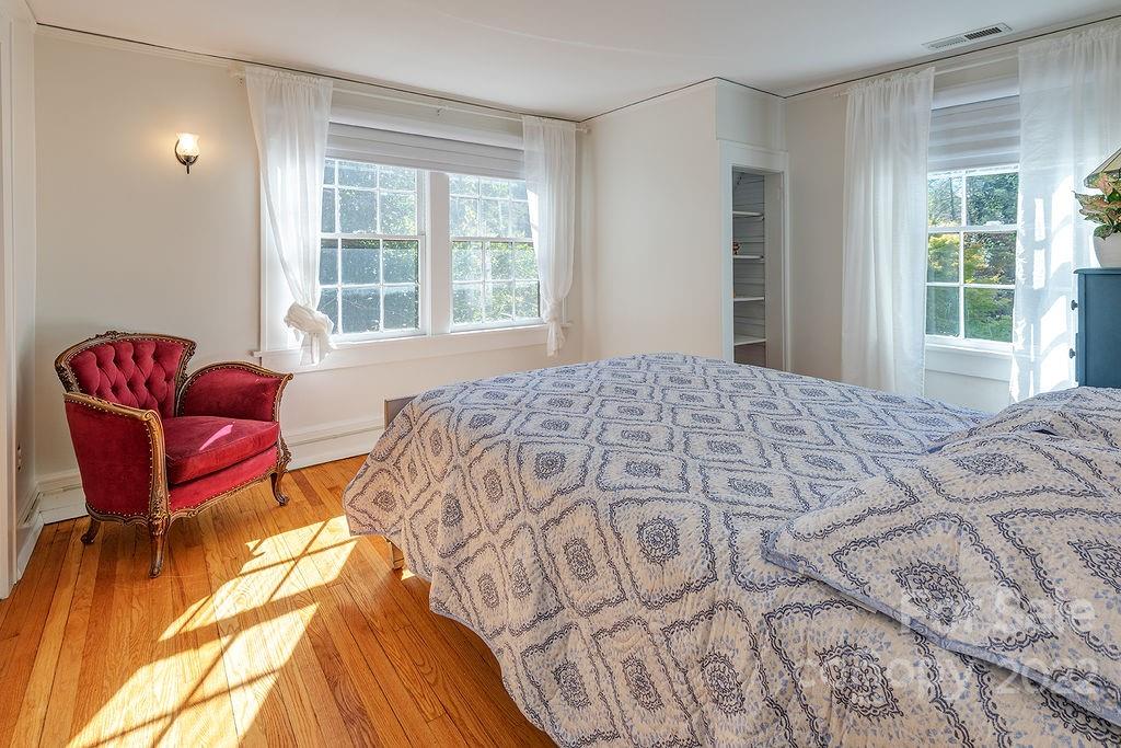 30 Warwick Road Asheville NC 28803