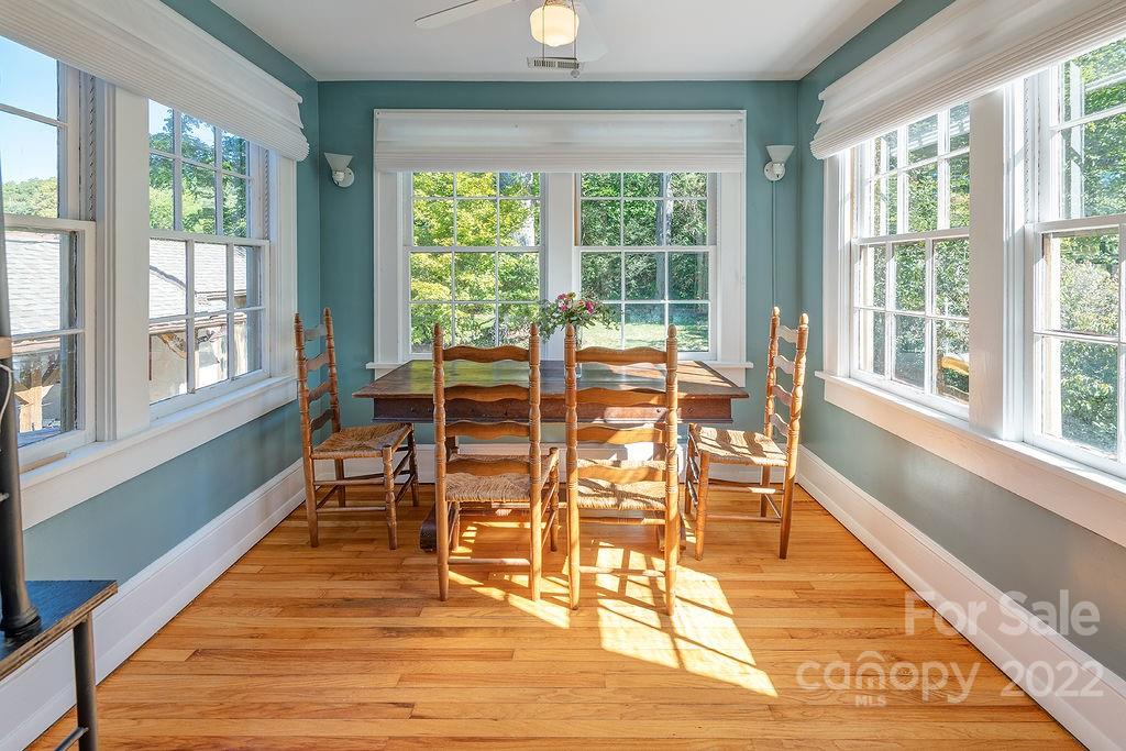 30 Warwick Road Asheville NC 28803