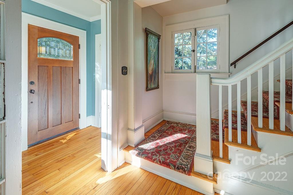 30 Warwick Road Asheville NC 28803