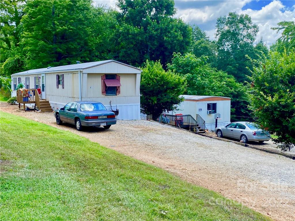 222/226 Justice Road Marion NC 28752