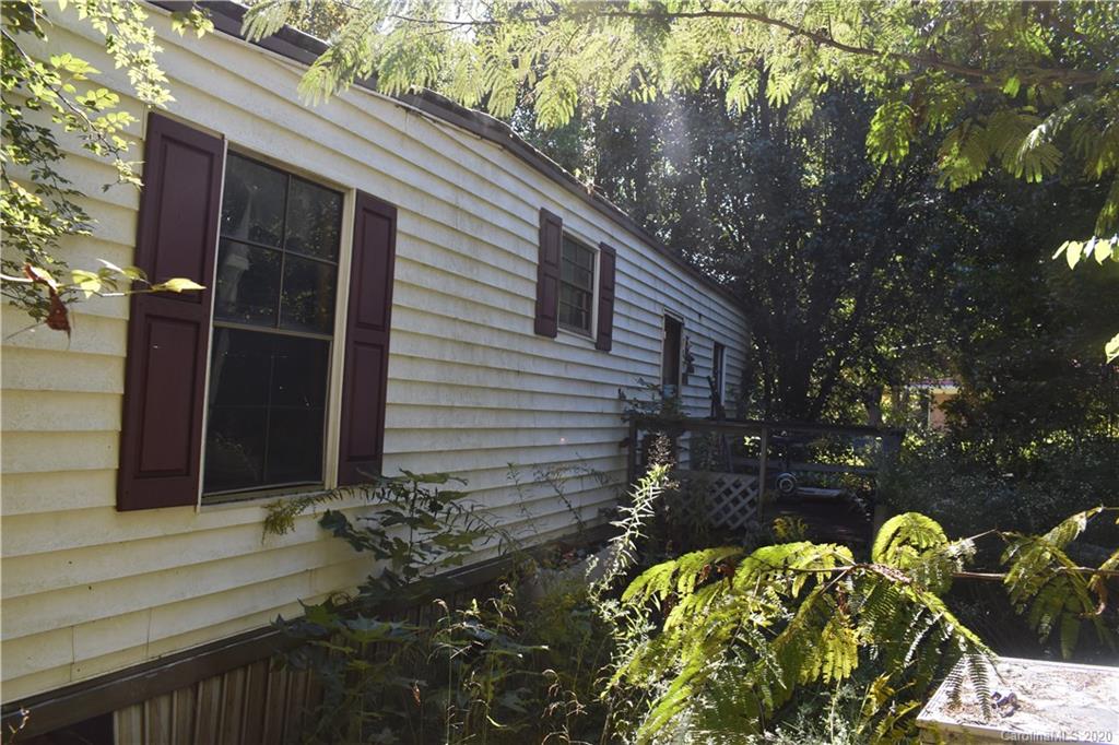 30 Elaine Street Nebo NC 28761
