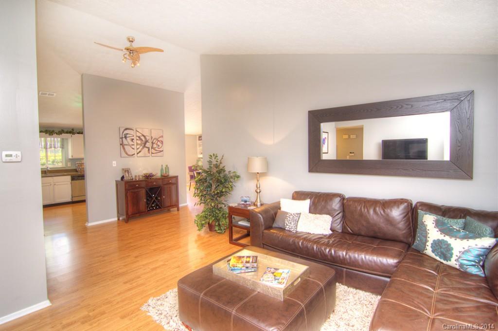 1112 Belrose Lane Charlotte NC 28209