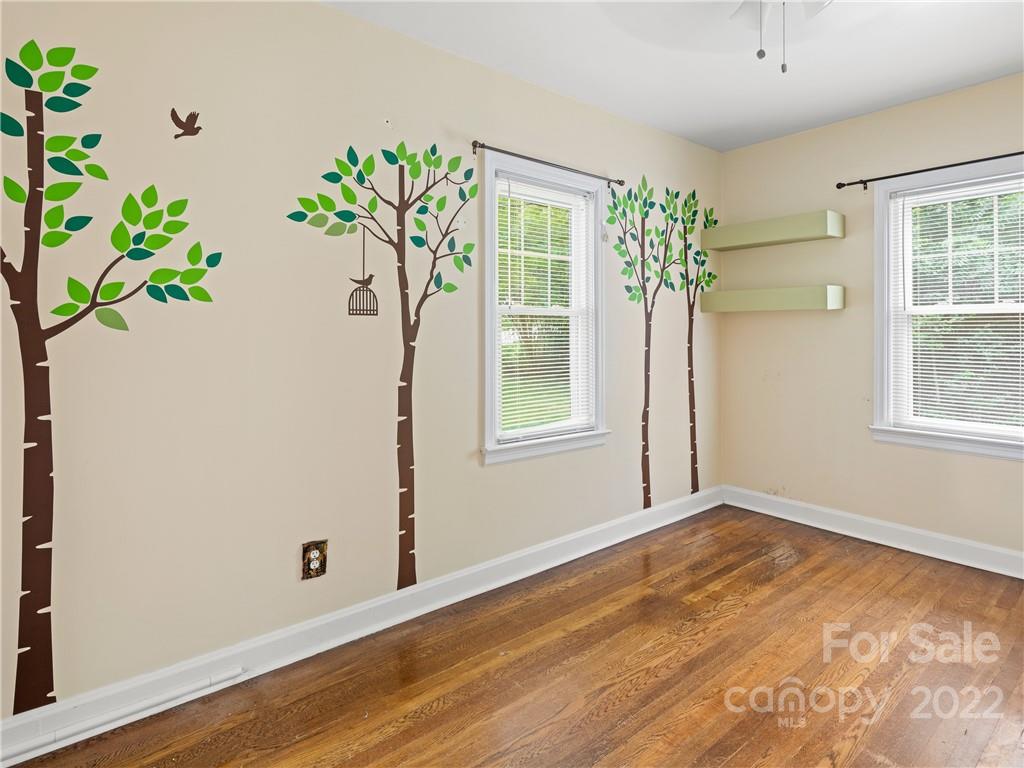 102 Moody Avenue Candler NC 28715