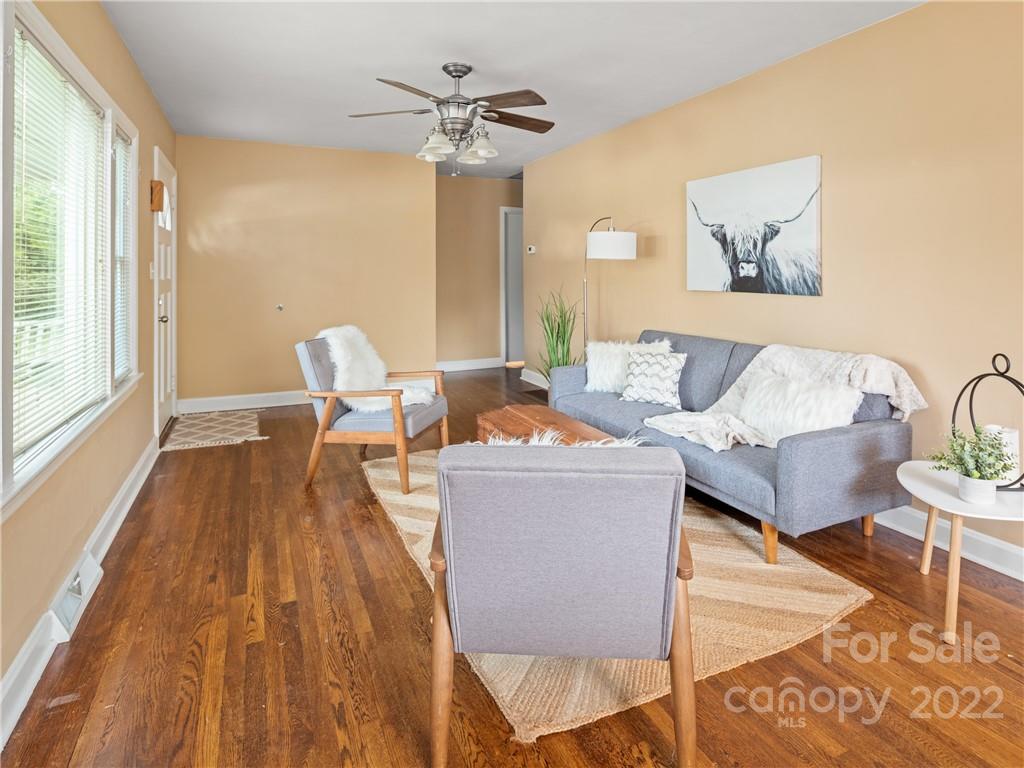 102 Moody Avenue Candler NC 28715