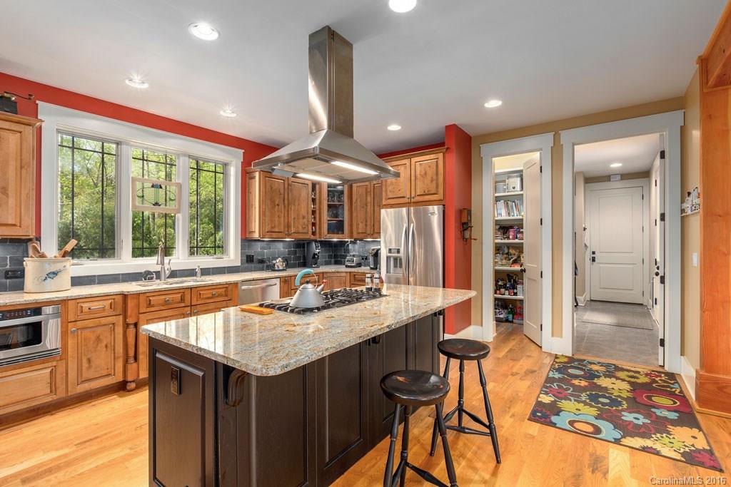 258 Lakewood Drive Asheville NC 28803