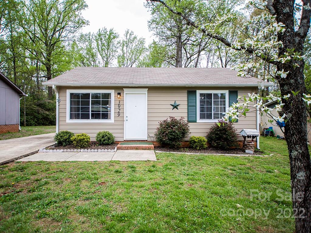 3929 Davis Lane Charlotte NC 28269