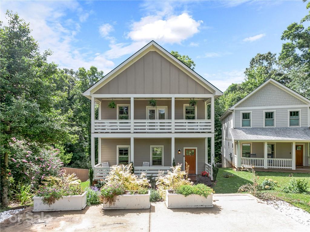 219 Courtland Place Asheville NC 28801