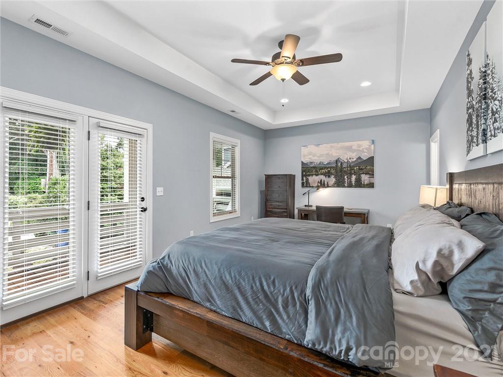 219 Courtland Place Asheville NC 28801
