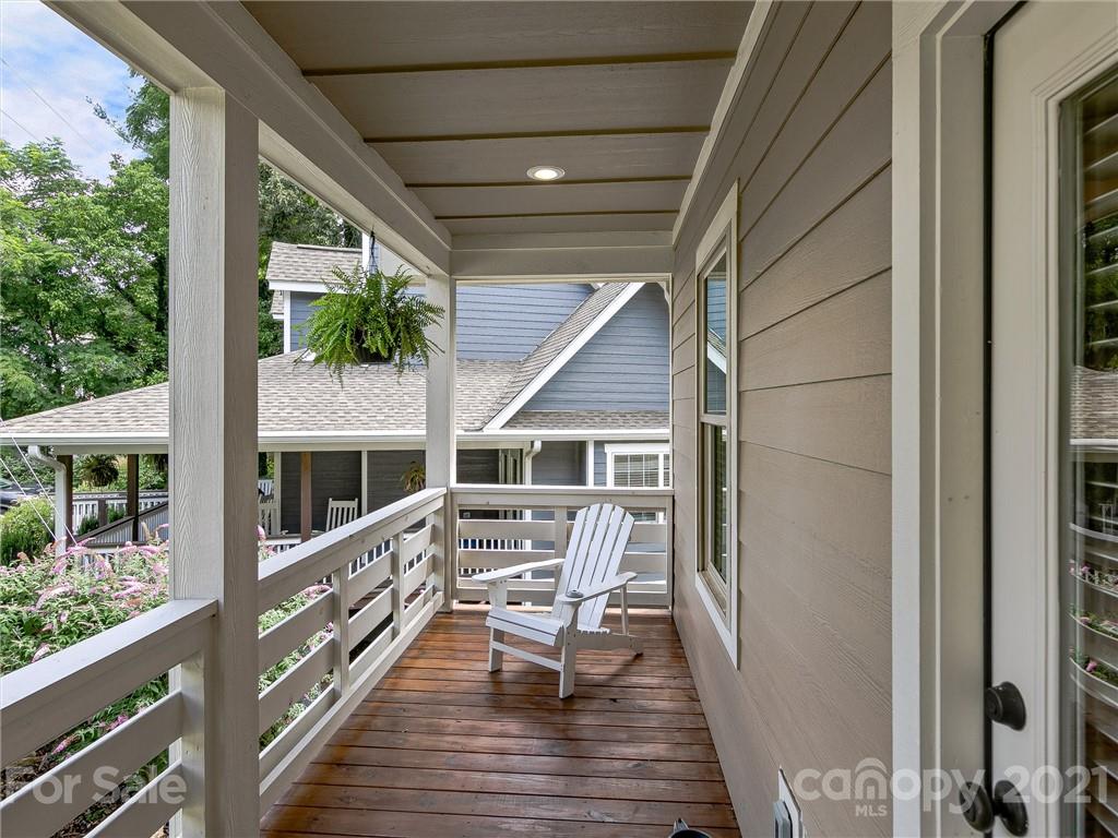 219 Courtland Place Asheville NC 28801