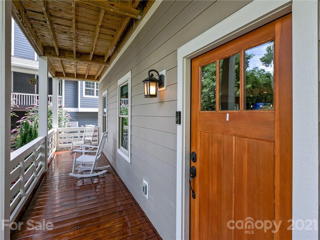 219 Courtland Place Asheville NC 28801