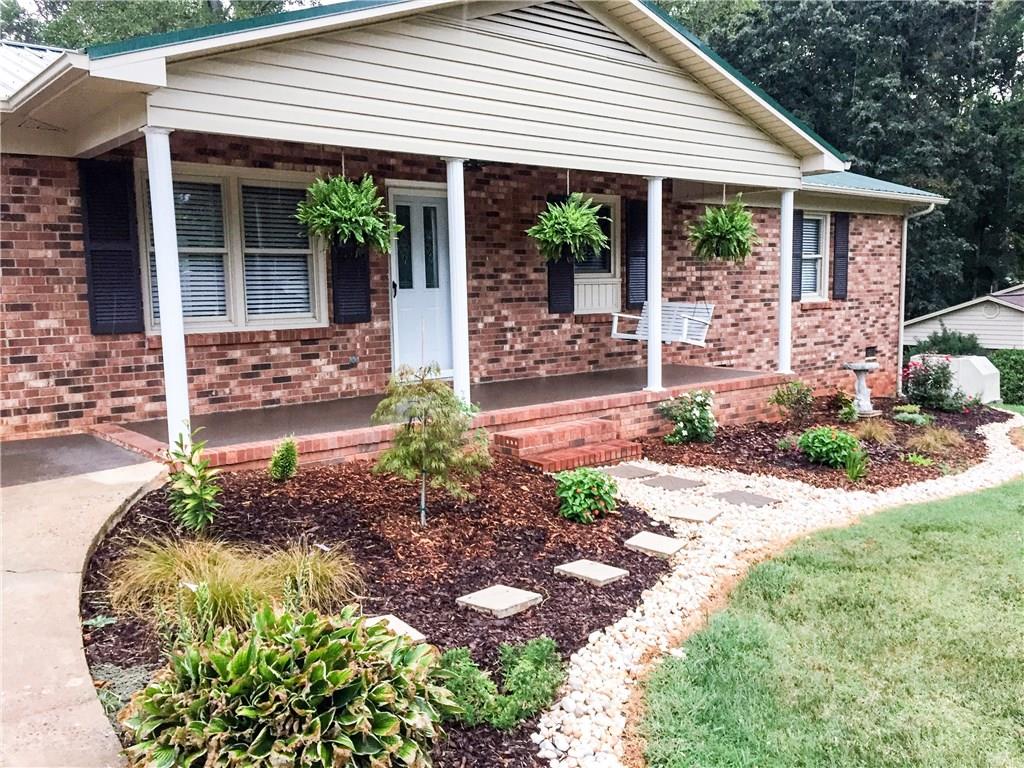 1898 Moss Drive Newton NC 28658