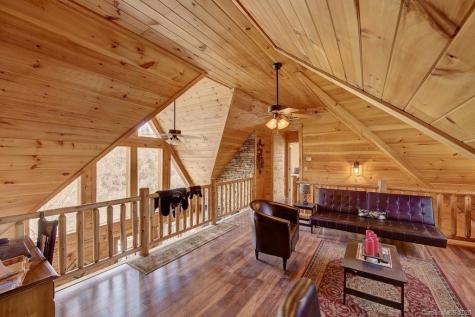 1133 High Peak Drive Burnsville NC 28740