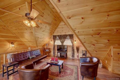 1133 High Peak Drive Burnsville NC 28740