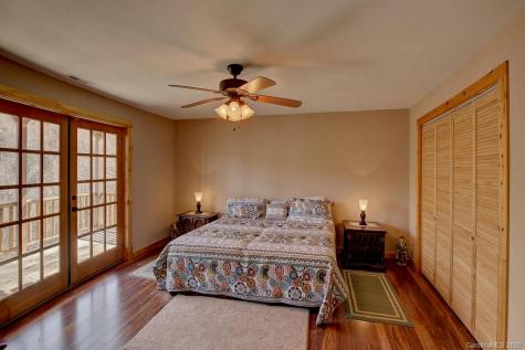 1133 High Peak Drive Burnsville NC 28740