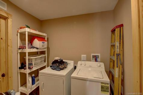 1133 High Peak Drive Burnsville NC 28740