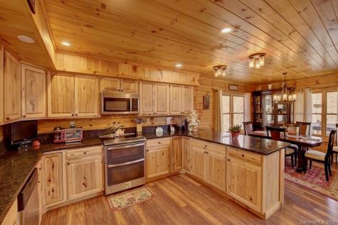 1133 High Peak Drive Burnsville NC 28740
