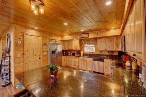 1133 High Peak Drive Burnsville NC 28740