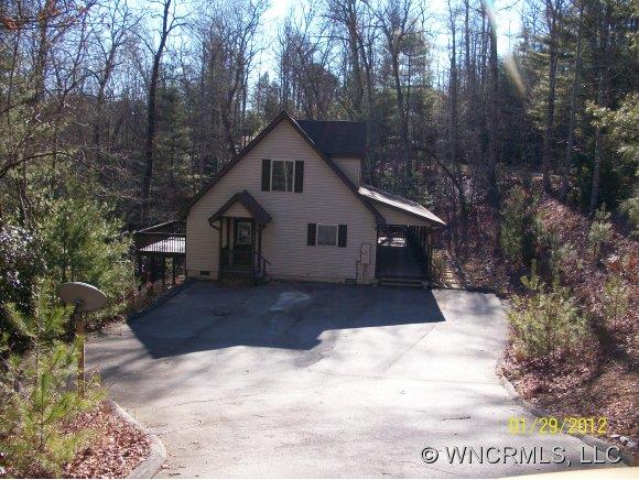 553 Thunder Road Brevard NC 28712