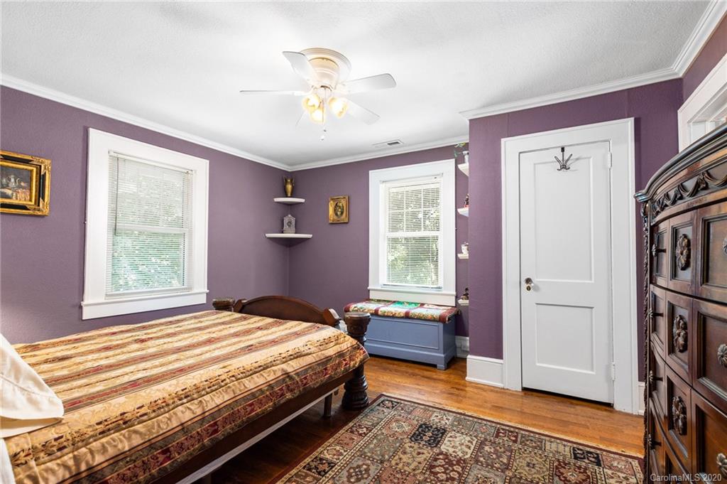 26 Aurora Drive Asheville NC 28805