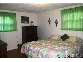 6 Green Valley Court Asheville NC 28806