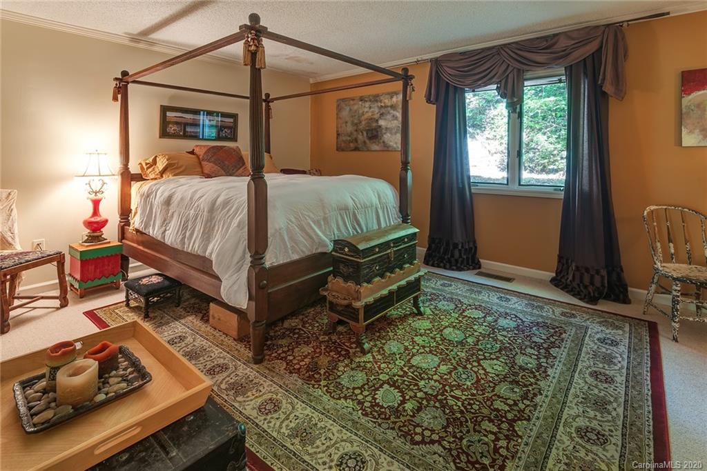 73 Charlyn Drive Asheville NC 28803