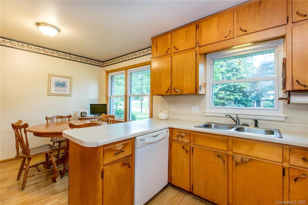15 Stancliff Drive Asheville NC 28803