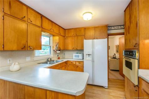 15 Stancliff Drive Asheville NC 28803