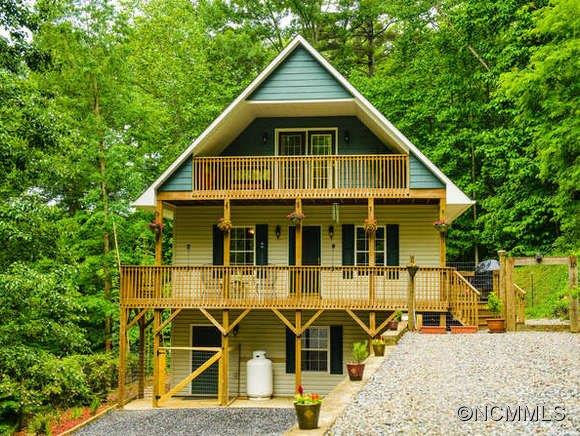 15 Shelton Branch Road Barnardsville NC 28709