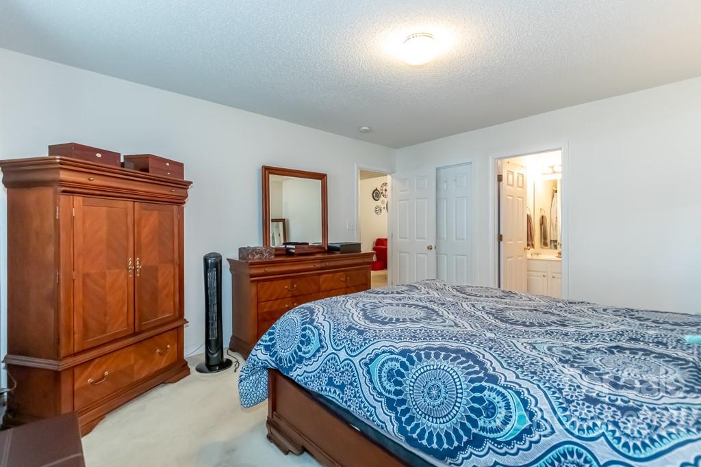 527 Lightspun Lane Charlotte NC 28216